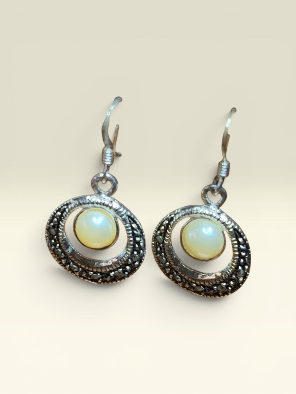 925 Sterling Silver Dangle Earrings w/pearl set in a circular Marcasite frame
